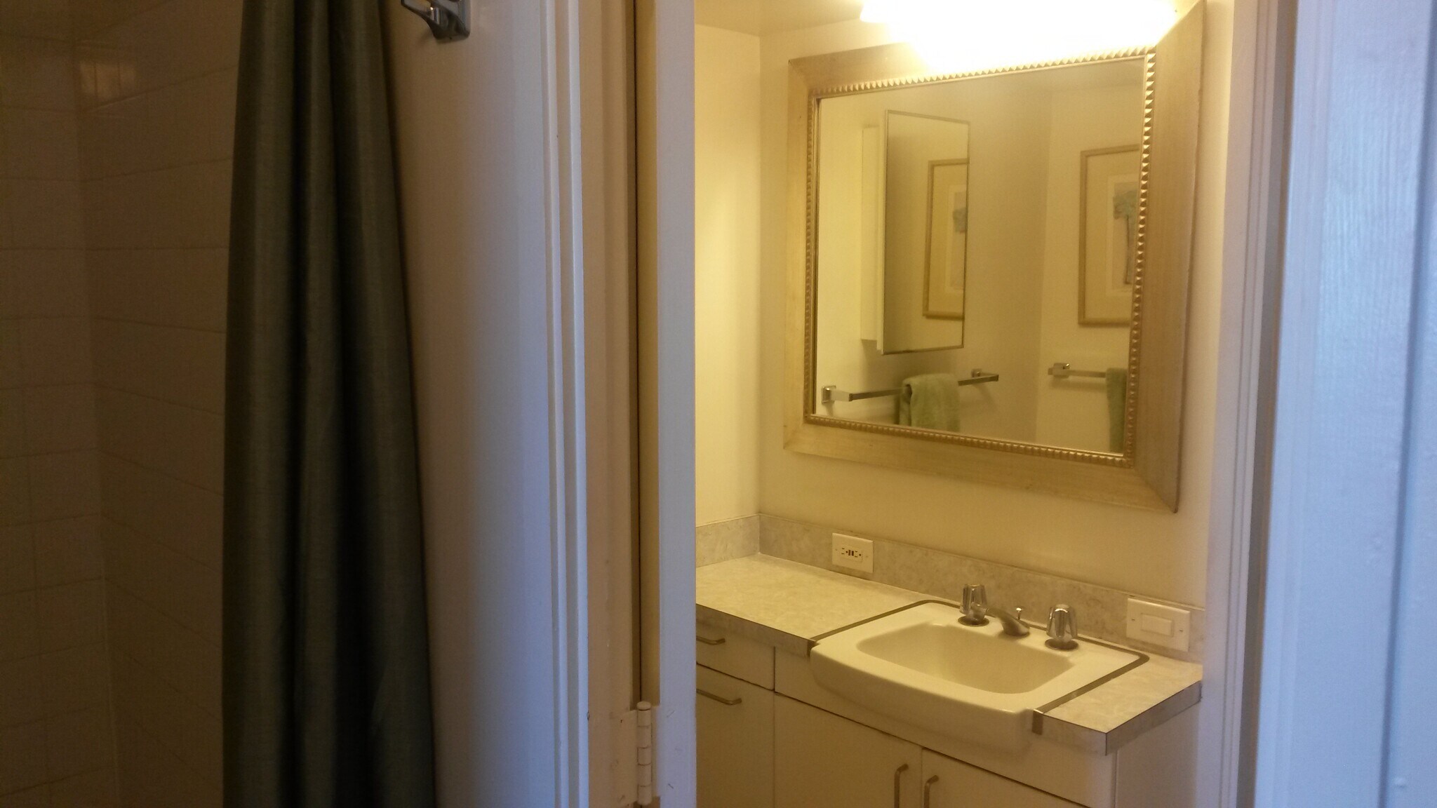 Building Photo - 1676 Ala Moana Blvd