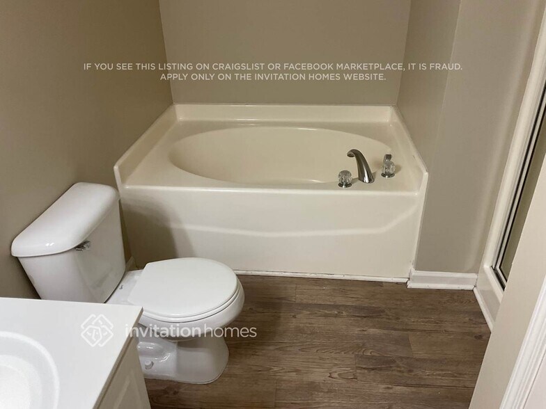 Building Photo - 407 Pierpont Ct