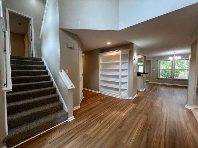 Building Photo - Beautifully Updated Kiln Creek Home with G...