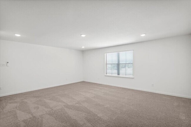Building Photo - 1425 Cole Ests Dr