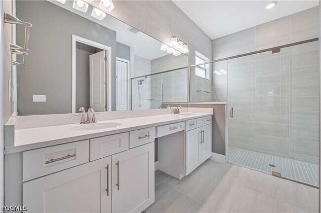 Building Photo - 13699 Blue Bay Cir