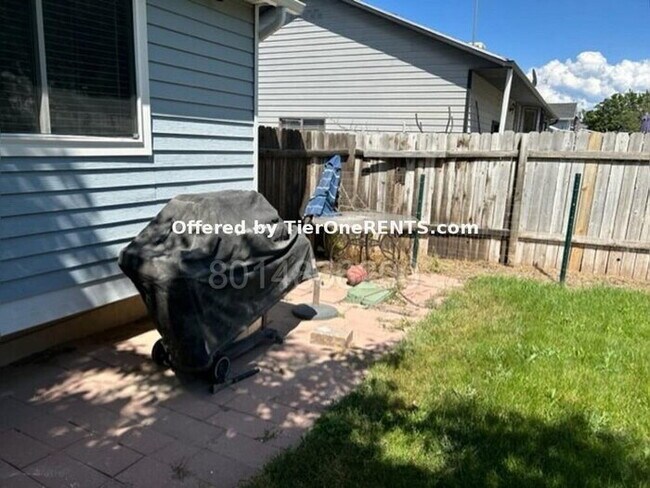 Building Photo - This property offers a NO DEPOSIT option available for qualified renters!