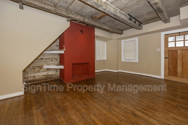 Building Photo - 106 Potomac St