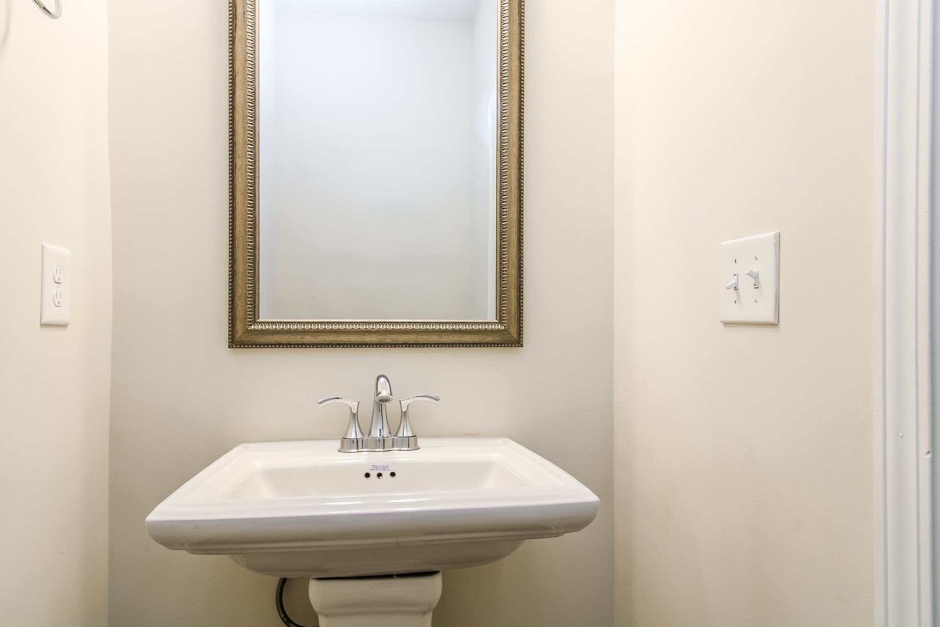 Building Photo - 306 High Grv Wy