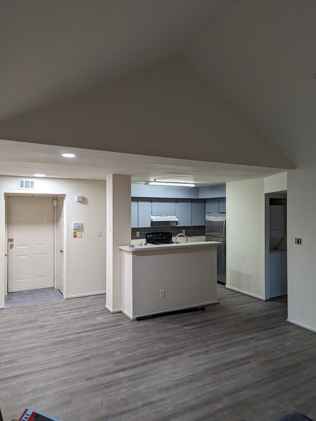 Building Photo - 4490 Lord Loudoun Ct