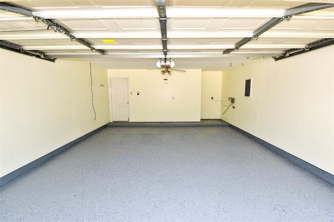 Building Photo - 12307 Shadowvista Dr