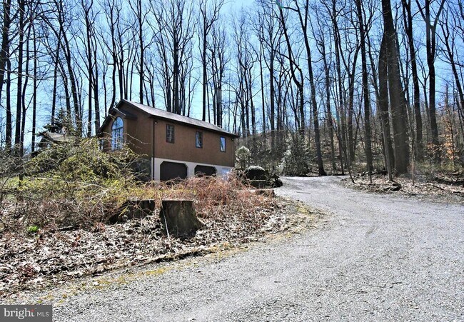 Building Photo - 306 Cedar Hill Rd