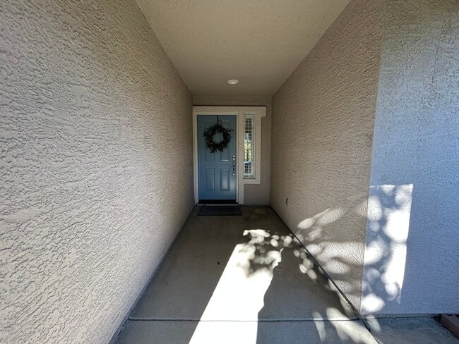 Building Photo - 248 Summer Grove Cir