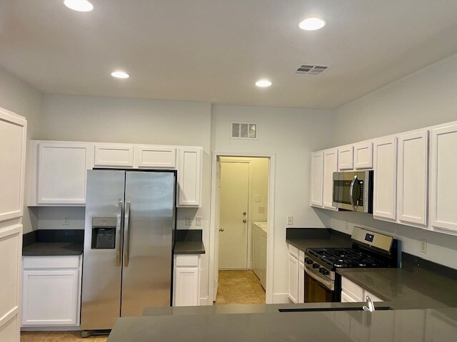 Building Photo - 6700 Prairie Dusk Dr
