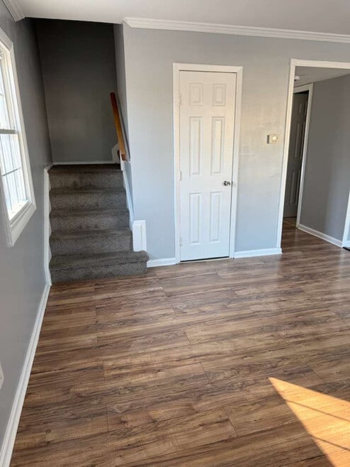 Building Photo - 1439 Charlestown Dr