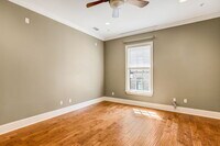 Building Photo - 425 E Mc Donough St