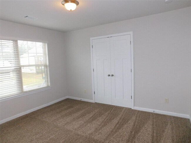 Building Photo - 3300 Mulberry Cv Wy