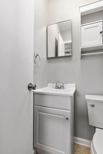 Building Photo - 627 Miles Rd