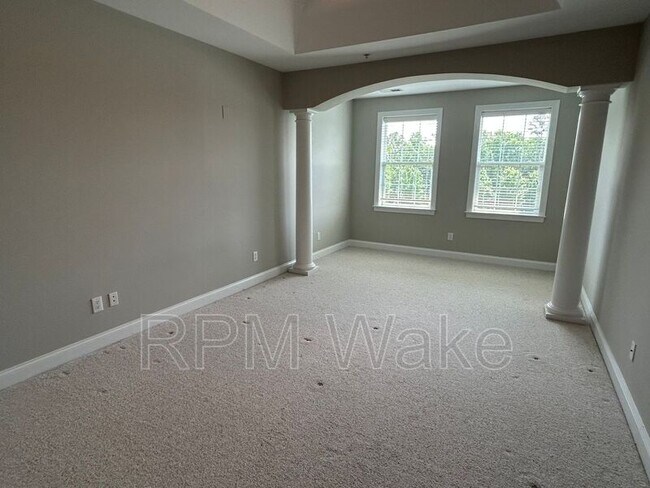 Building Photo - 10411 Rosegate Ct
