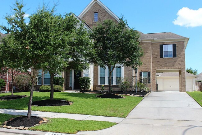 Building Photo - 20419 Windrose Bend Dr