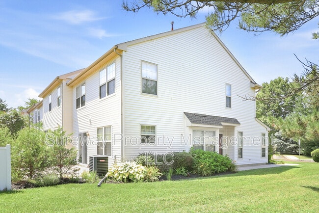 Building Photo - 1 Periwinkle Ln