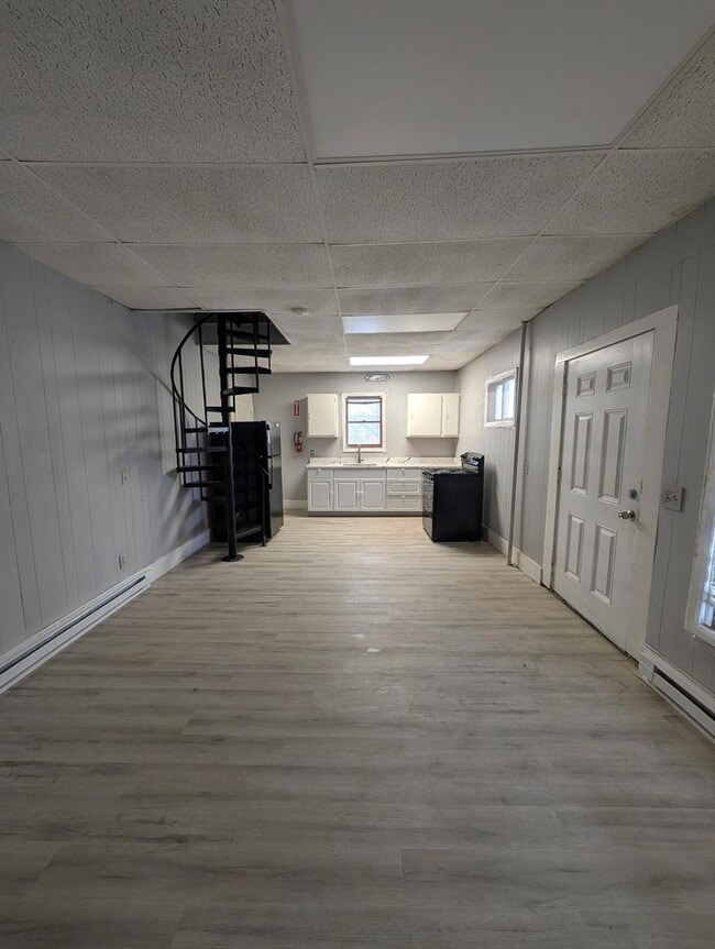 Building Photo - 39 Cottage St