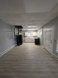 Building Photo - 39 Cottage St