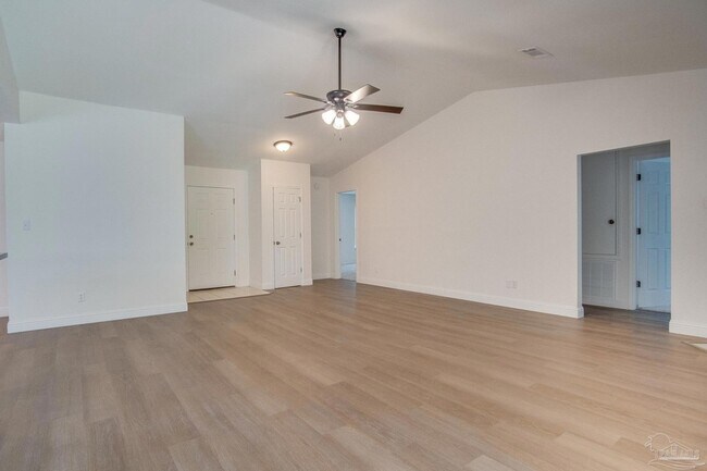 Building Photo - 4631 Northpointe Cir