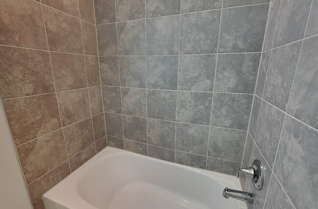 Building Photo - 3132 Country Side Dr