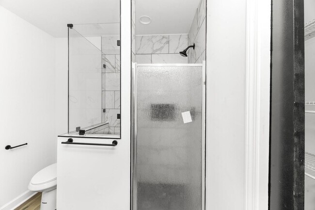 Building Photo - Beautifully Renovated Brick Home in a Quiet, Established Neighborhood