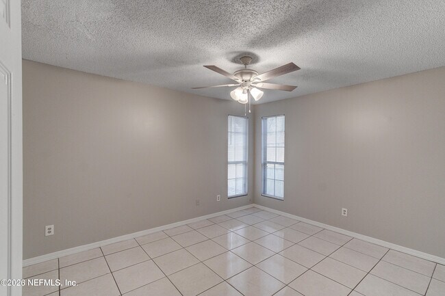 Building Photo - 4641 Yerkes St