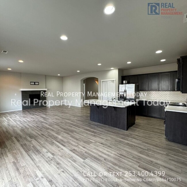 Building Photo - $300.00 MOVE IN SPECIAL!! Beautiful 5 Bedr...