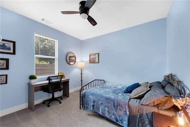 Building Photo - 2424 Connally Dr