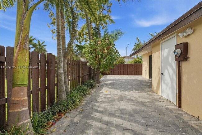 Building Photo - 11959 SW 122nd Ct