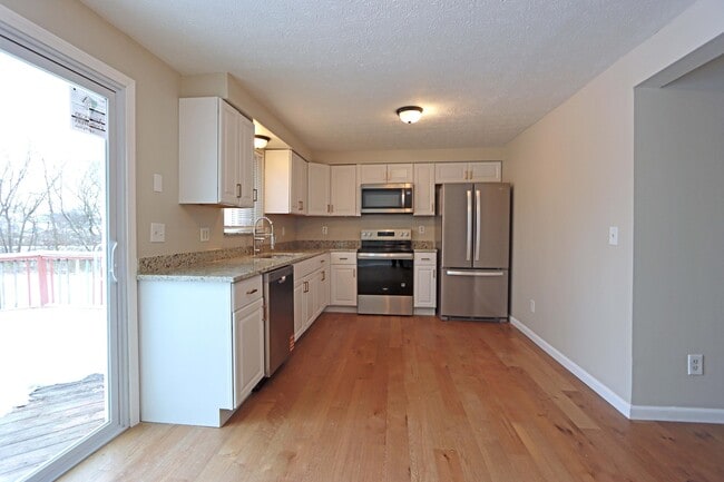 Building Photo - 5740 Vestry Ct