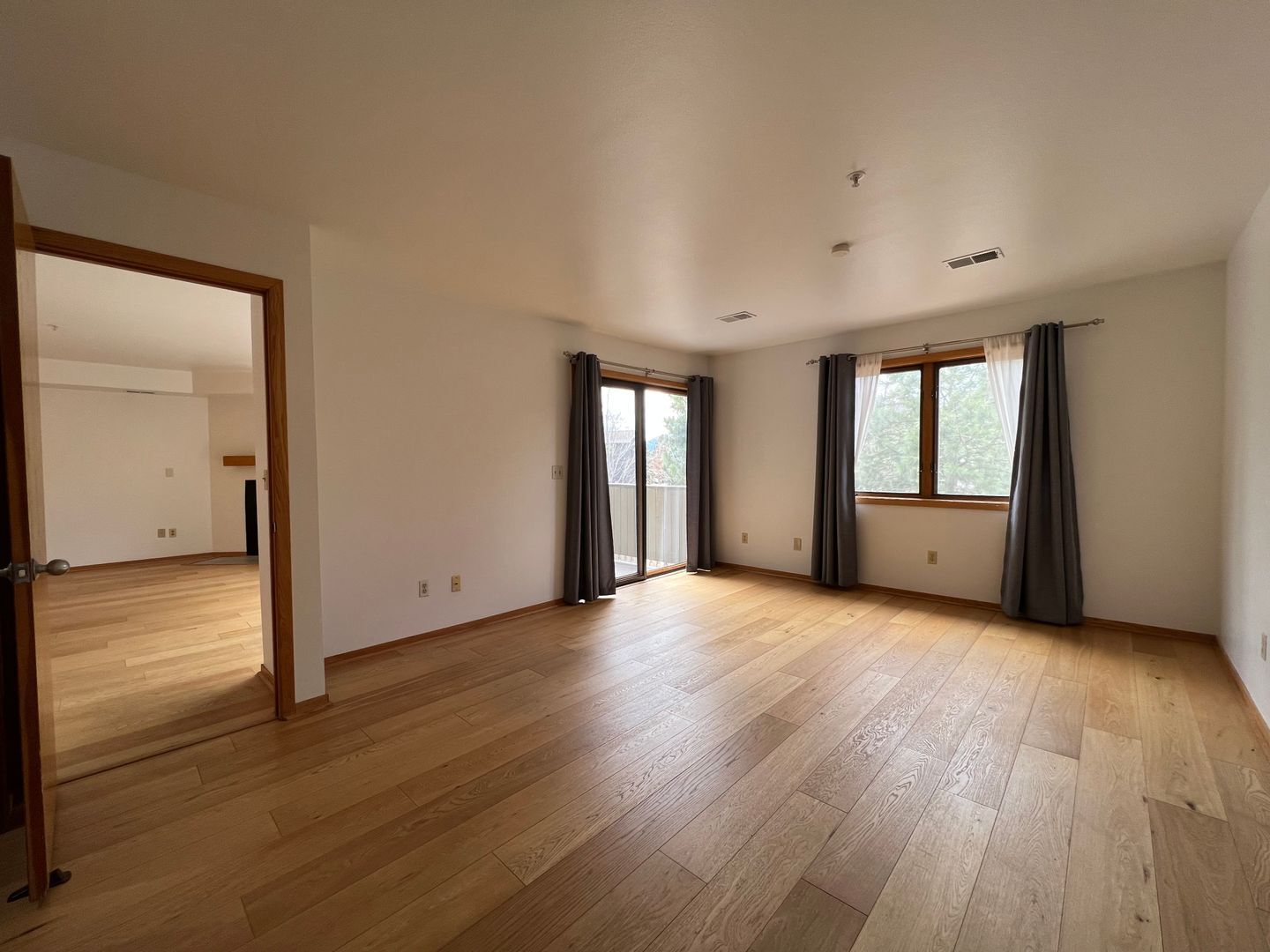 Building Photo - 2938 Kalmia Ave