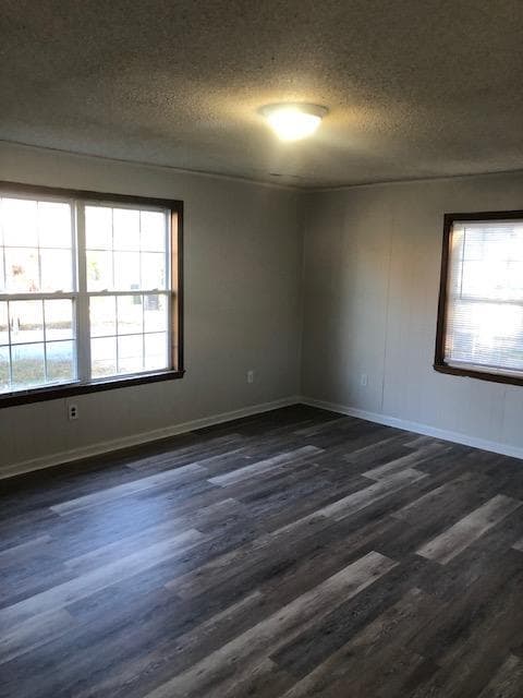 Building Photo - 9 Robbins Cir