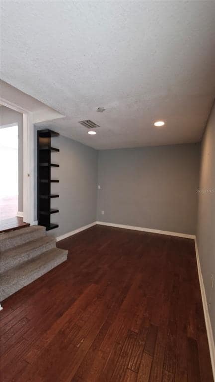 Building Photo - 936 E Shadowlawn Ave