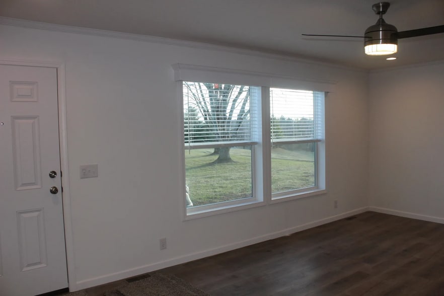 Building Photo - 3430 Sharon Ln