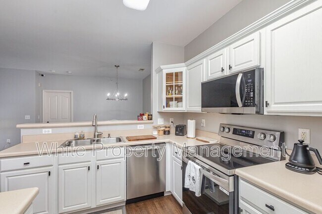 Building Photo - 17135 Red Feather Dr