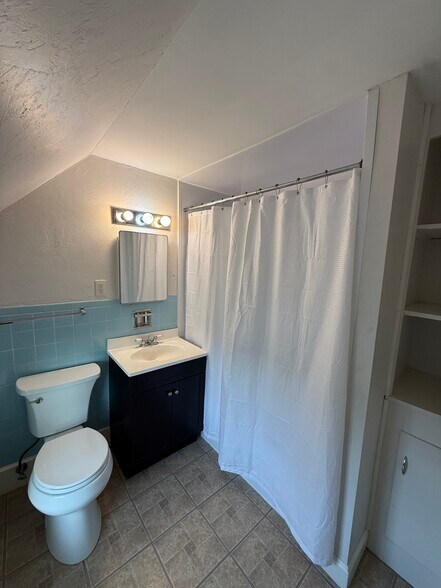 Building Photo - 89 Belmont St