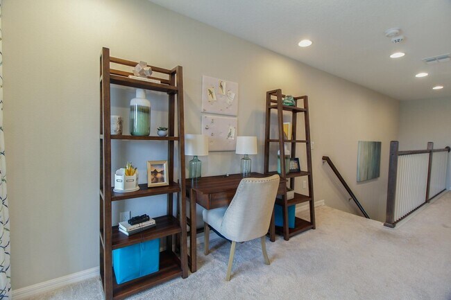 Building Photo - For Rent – Modern 3-Bedroom Townhome - Ava...