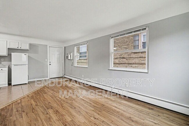 Building Photo - 1932 Truitt Ave