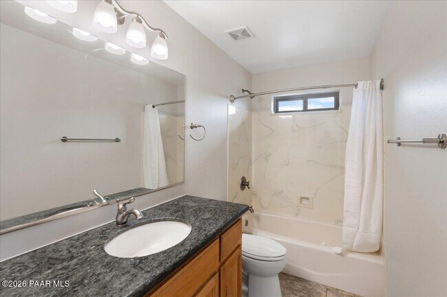 Building Photo - 815 Paniolo Way