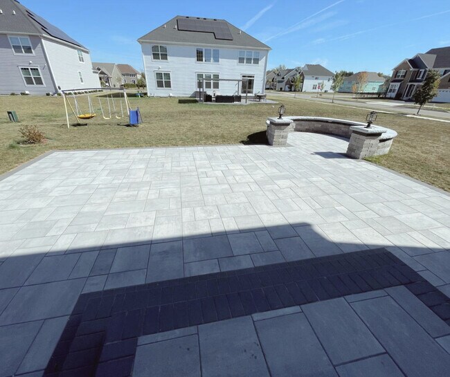 Building Photo - 1835 Coralito Ln