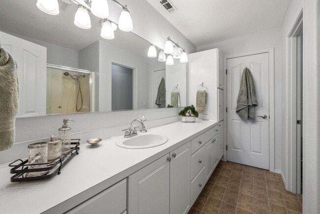 Building Photo - 1781 Quail Ridge Dr