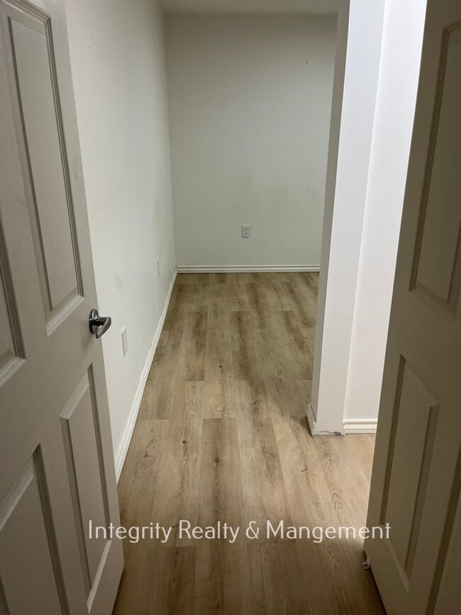 Building Photo - 9419 Ashbury Cir