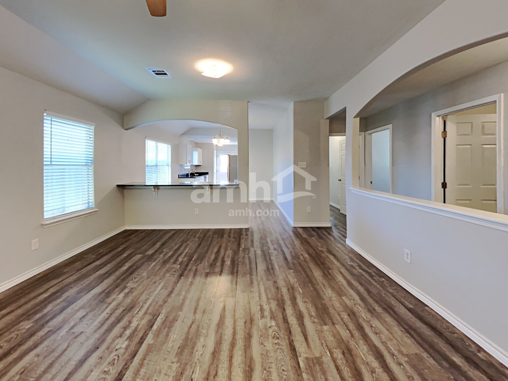 Building Photo - 13310 Ambrosa Dr