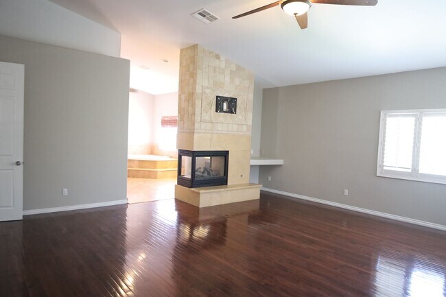 Building Photo - Fully Upgraded 5 Bedroom 4.5 Bathroom in Guard Gated Foothills Community!