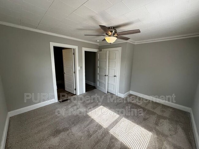 Building Photo - 1101 Woodlawn St