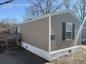 Building Photo - 19 Amos Valley Dr