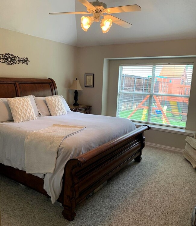 Building Photo - 3 Bedroom - 2 Bathroom House in Flower Mound