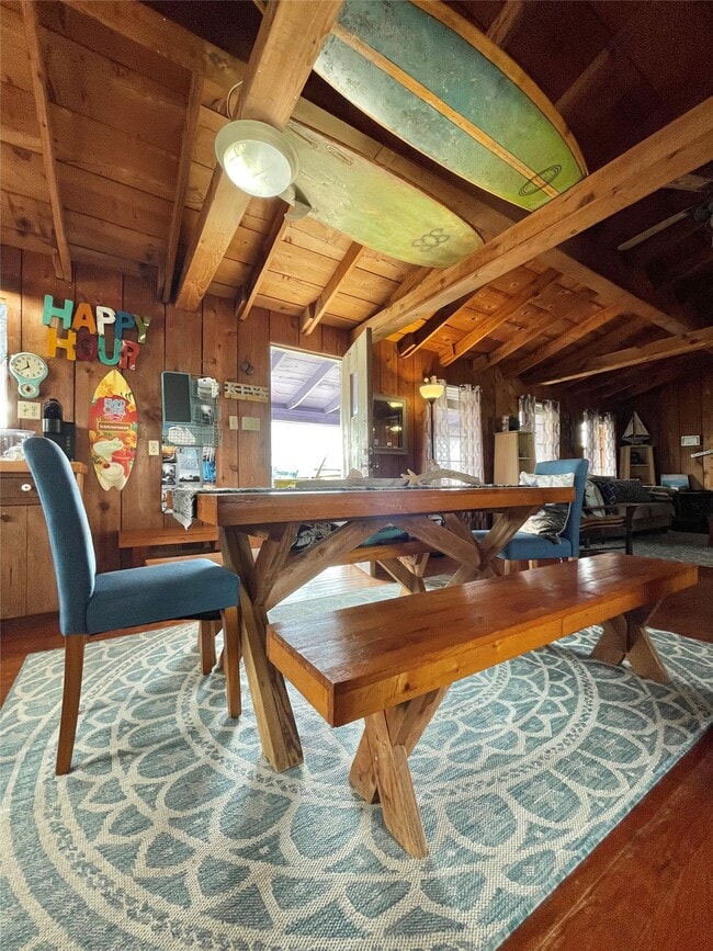 Building Photo - 1111 Surf Dr