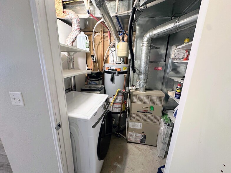 Building Photo - 3453 Kennekuk Cir