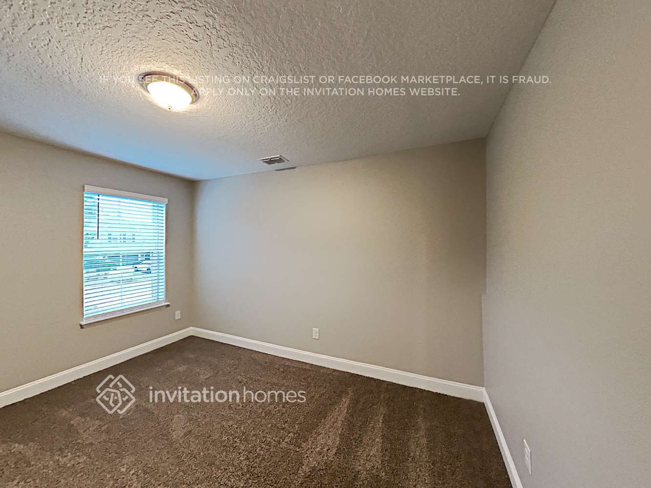 Building Photo - 421 Rivercliff Trl